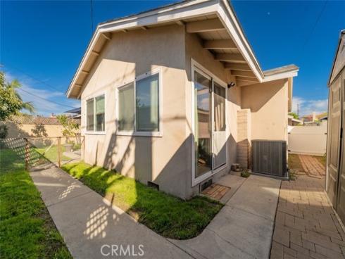 223 S Emerald   Street, Anaheim, CA