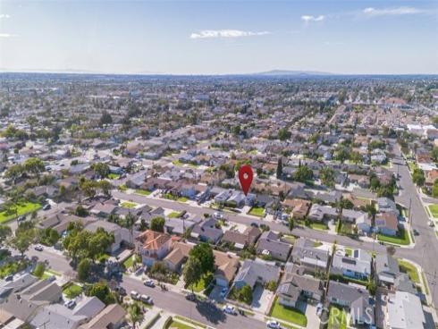 223 S Emerald   Street, Anaheim, CA