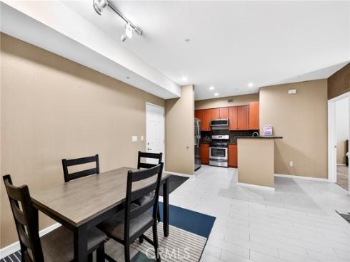 1801 E Katella 2139 , Anaheim, CA