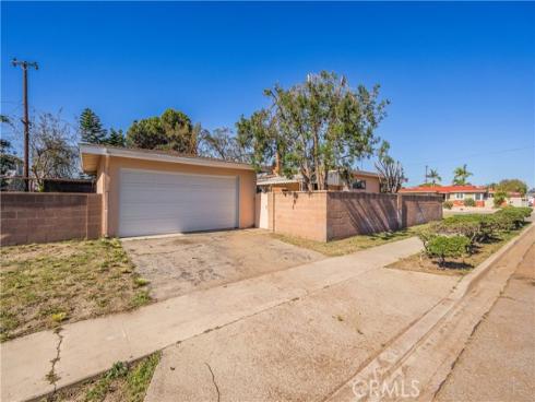 2420 W Grivey  , Anaheim, CA