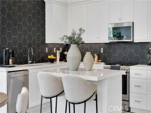 1669 W. Lincoln Avenue 102