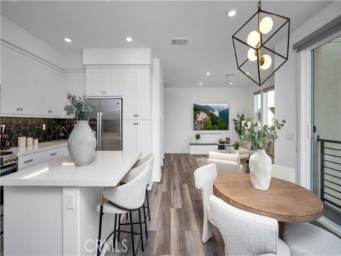 1669 W Lincoln  102  Avenue, Anaheim, CA