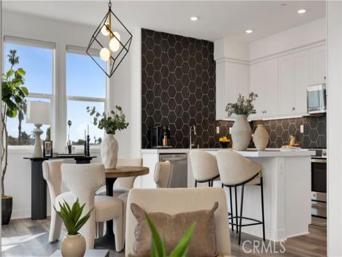 1669 W Lincoln  102  Avenue, Anaheim, CA