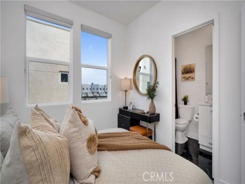 1669 W Lincoln  102  Avenue, Anaheim, CA