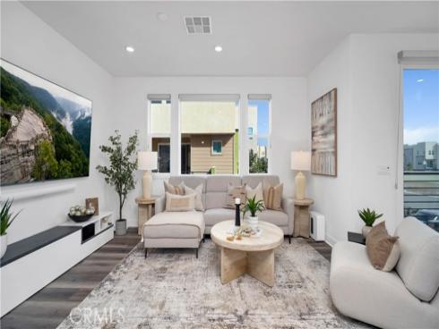 1669 W Lincoln  102  Avenue, Anaheim, CA