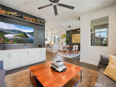 820 E Santa Ana   Street, Anaheim, CA