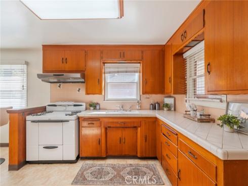 1241 S Walnut , Anaheim, CA