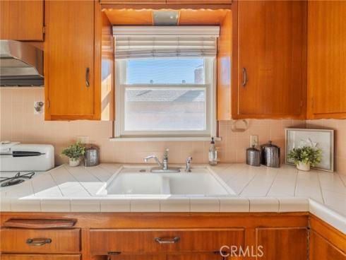 1241 S Walnut , Anaheim, CA