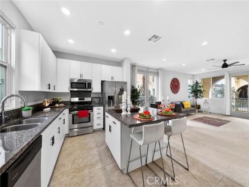 809 S. Anaheim Boulevard 106