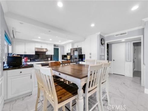 1417 W James , Anaheim, CA