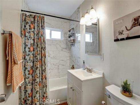 1001 N Hanover Pl , Anaheim, CA