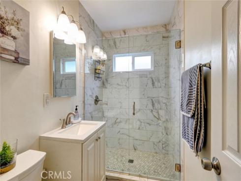 1001 N Hanover Pl , Anaheim, CA