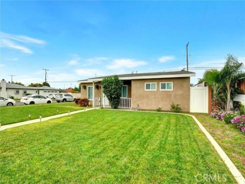 1001 N Hanover Pl , Anaheim, CA