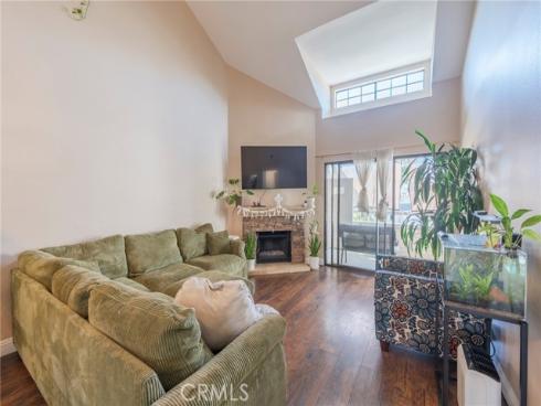 1875 W Falmouth  58 , Anaheim, CA