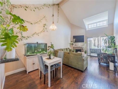 1875 W Falmouth  58 , Anaheim, CA