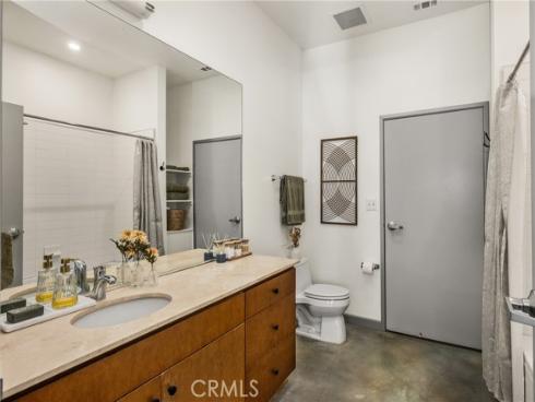 435 W Center Street Promenade  323 , Anaheim, CA