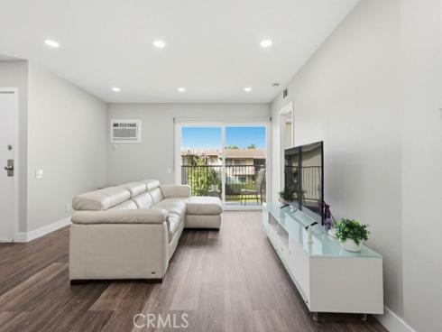 1860 W Glenoaks  L , Anaheim, CA