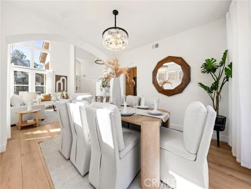 910 S Barton Court, Anaheim, CA