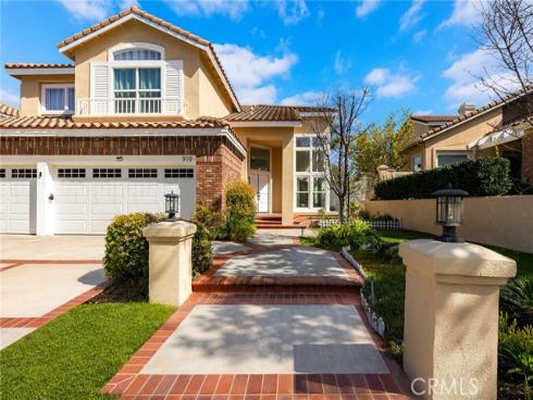 910 S Barton Court, Anaheim, CA
