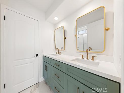 910 S Barton Court, Anaheim, CA