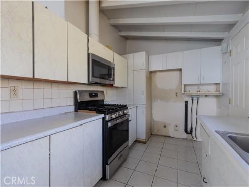 9682 Hillview , Anaheim, CA