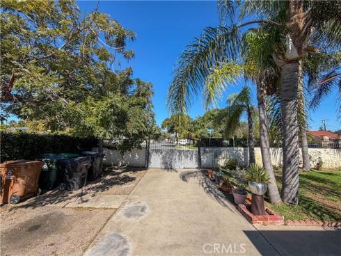 200 E Charlotte  , Anaheim, CA