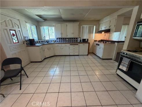 200 E Charlotte  , Anaheim, CA