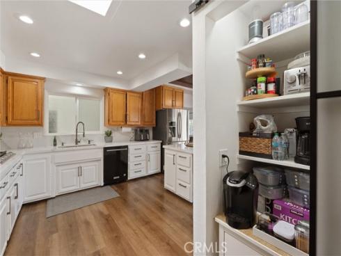 1675 W Mells , Anaheim, CA