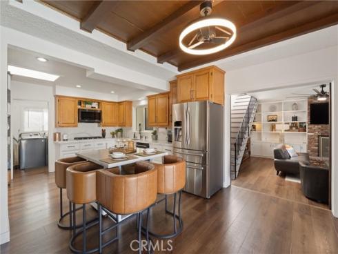 1675 W Mells , Anaheim, CA