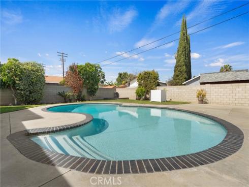 1675 W Mells , Anaheim, CA