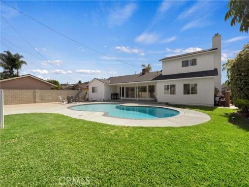 1675 W Mells , Anaheim, CA