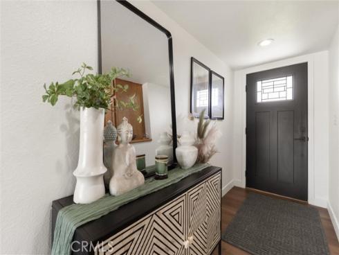 1675 W Mells , Anaheim, CA