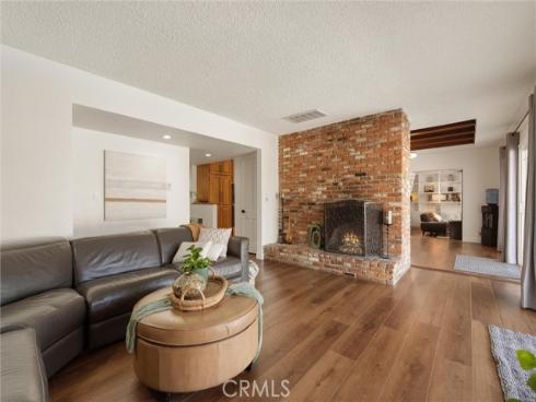 1675 W Mells , Anaheim, CA