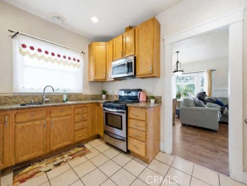 117 E Sycamore , Anaheim, CA