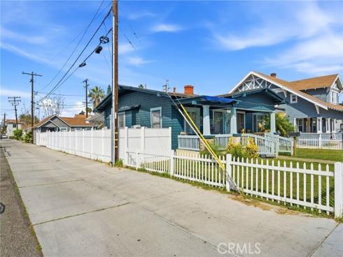 117 E Sycamore , Anaheim, CA