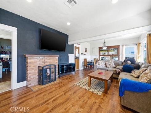 117 E Sycamore , Anaheim, CA