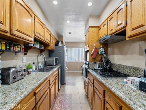 2011 W Katella , Anaheim, CA