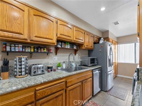 2011 W Katella , Anaheim, CA