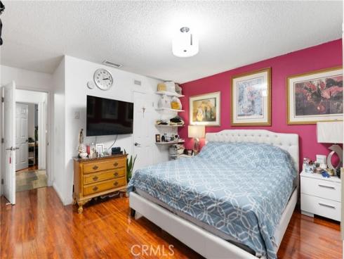 2011 W Katella , Anaheim, CA