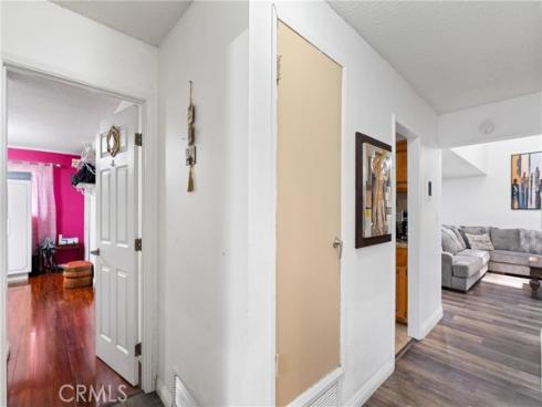 2011 W Katella , Anaheim, CA