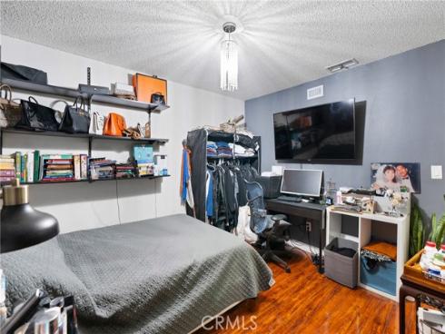 2011 W Katella , Anaheim, CA