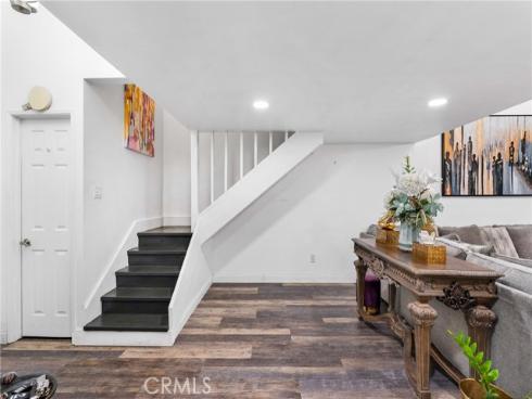 2011 W Katella , Anaheim, CA