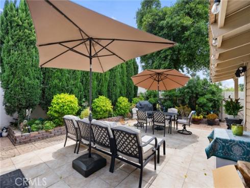 2011 W Katella , Anaheim, CA