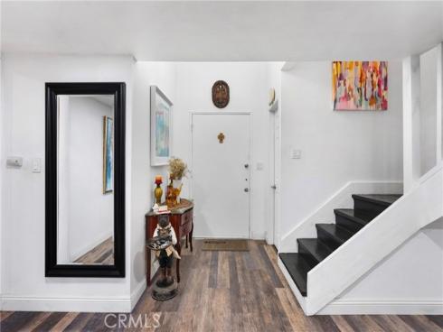 2011 W Katella , Anaheim, CA