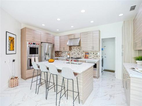 8755 E Garden View , Anaheim, CA