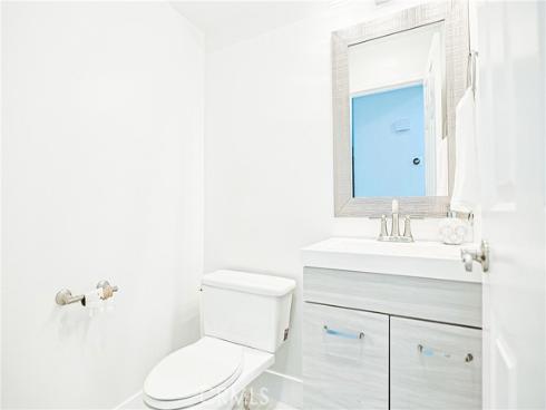 8755 E Garden View , Anaheim, CA