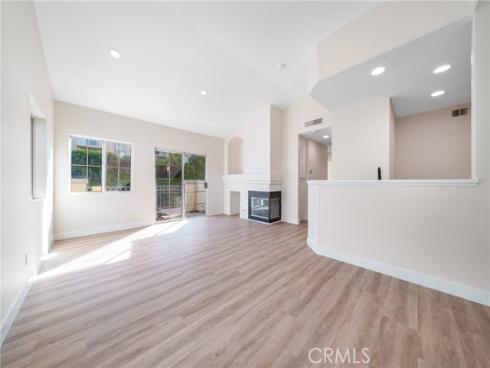 7835 E Viewrim , Anaheim, CA