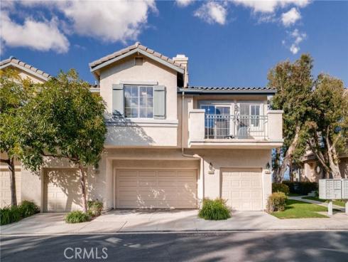 7835 E Viewrim , Anaheim, CA