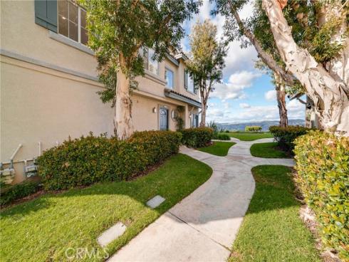 7835 E Viewrim , Anaheim, CA