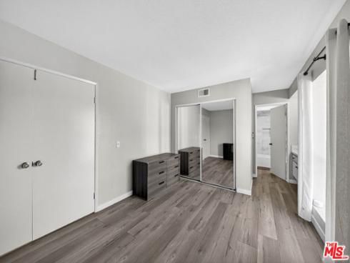 282 S Seneca  CI49  Circle, Anaheim, CA